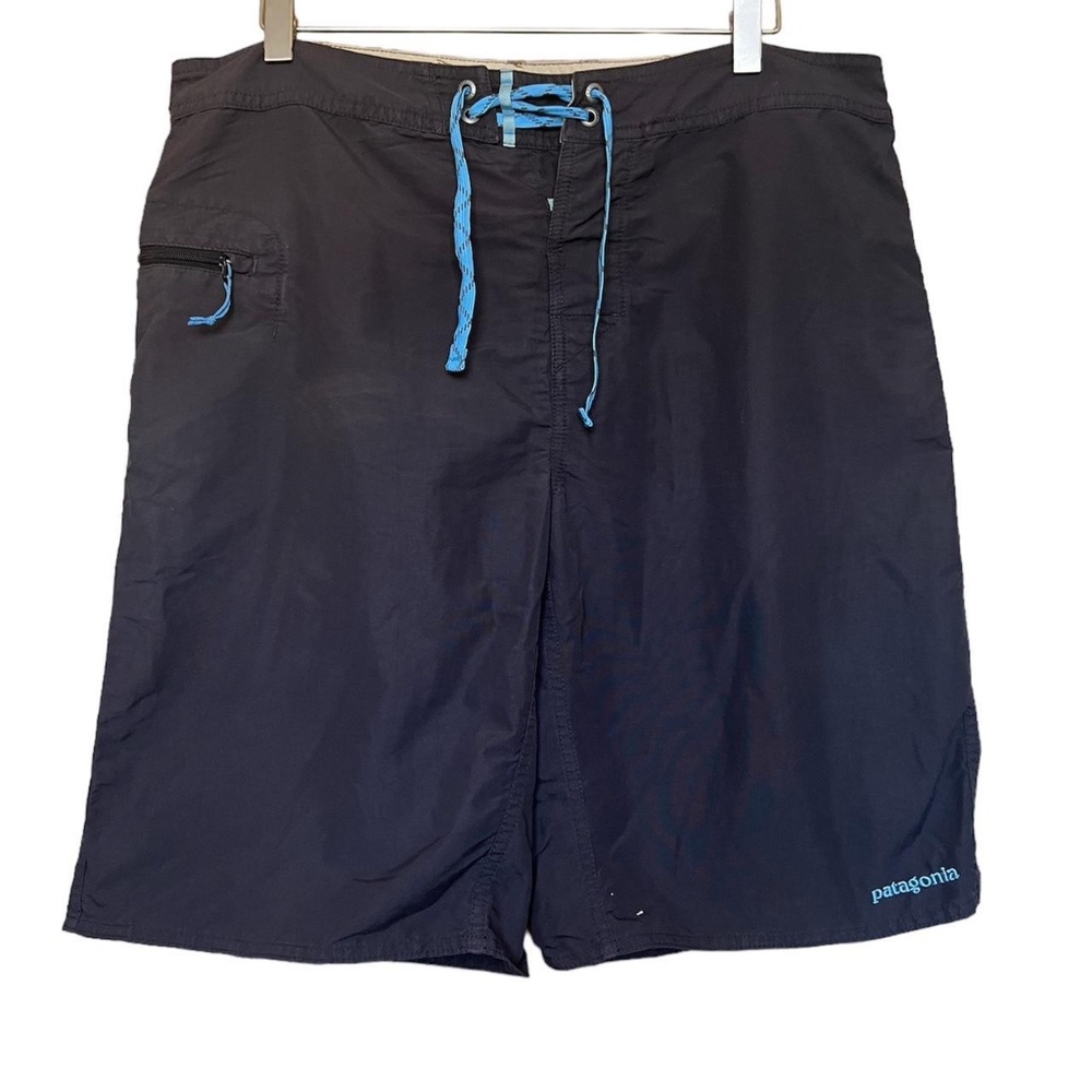 Patagonia lightweight dark grey shorts